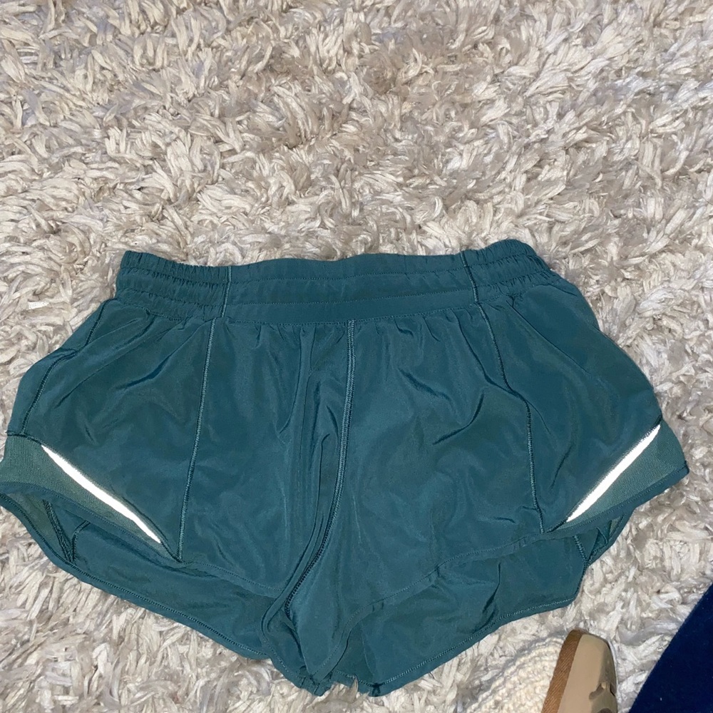 LULULEMON HOTTY HOT SHORTS